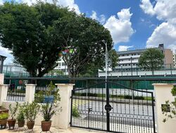 Sennett Estate (D13), Terrace #512672471